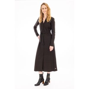 Aime - Nina Point Print